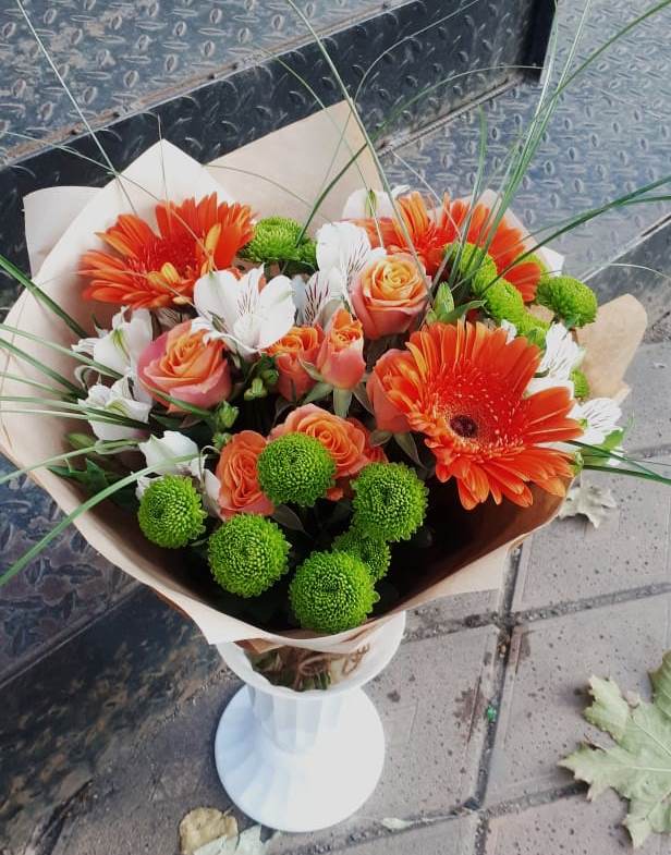Букет цветов из: Герберы, Хризантемы, Альстромерии и Розы в Александровке Наро-Фоминск
