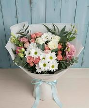 Букет цветов из:  Розы, Лизиантусы и Хризантемы в Александровке Наро-Фоминск
