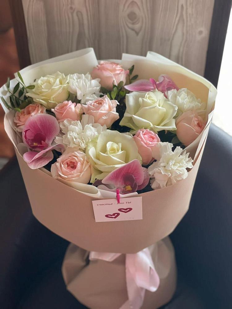 Букет цветов из: Орхидеи, Розы и Гвоздики в Александровке Наро-Фоминск