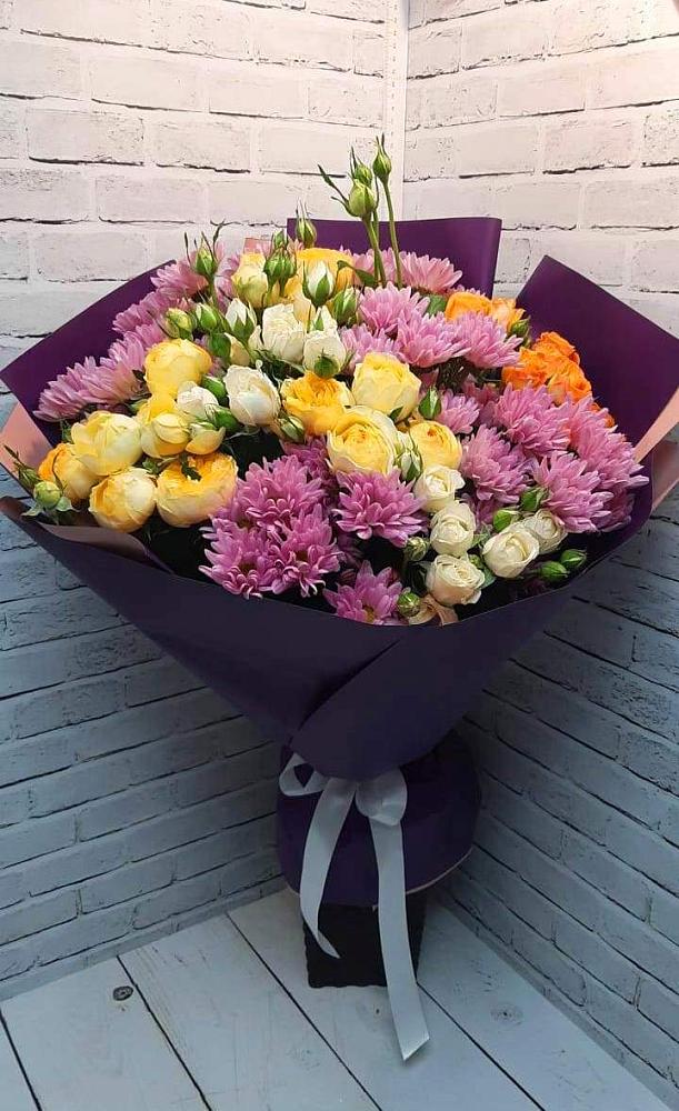Букет цветов из: Хризантемы и Розы в Александровке Наро-Фоминск