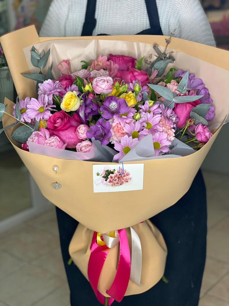 Букет цветов из: Хризантемы, Гвоздики и Альстромерии в Александровке Наро-Фоминск