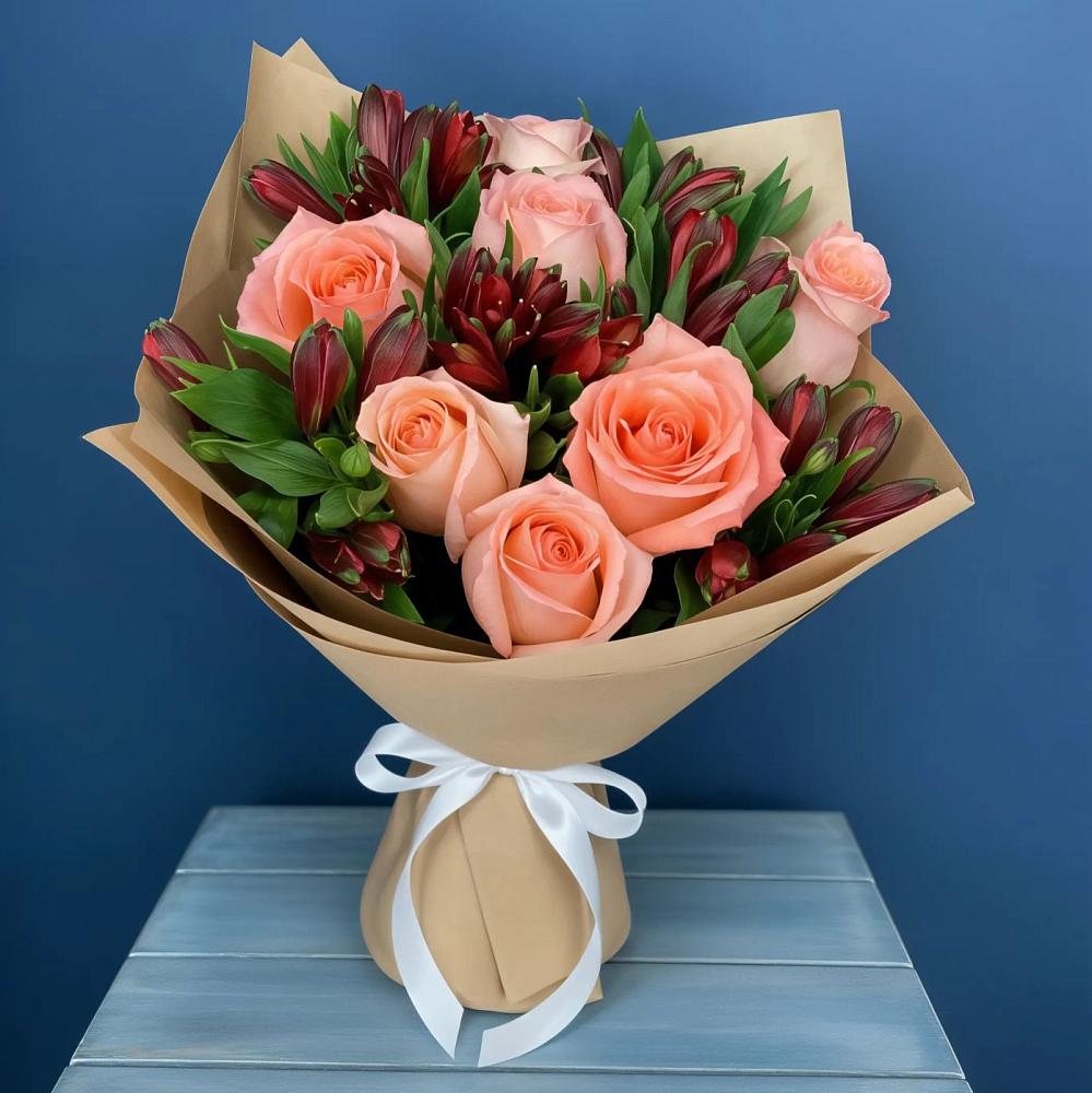 Букет цветов из: Розы и Альстромерии в Александровке Наро-Фоминск