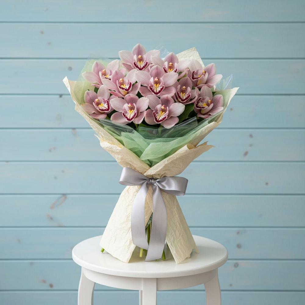 Букет цветов из: Орхидеи и Розы в Александровке Наро-Фоминск