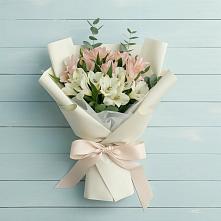Букет цветов из:  Альстромерии в Александровке Наро-Фоминск