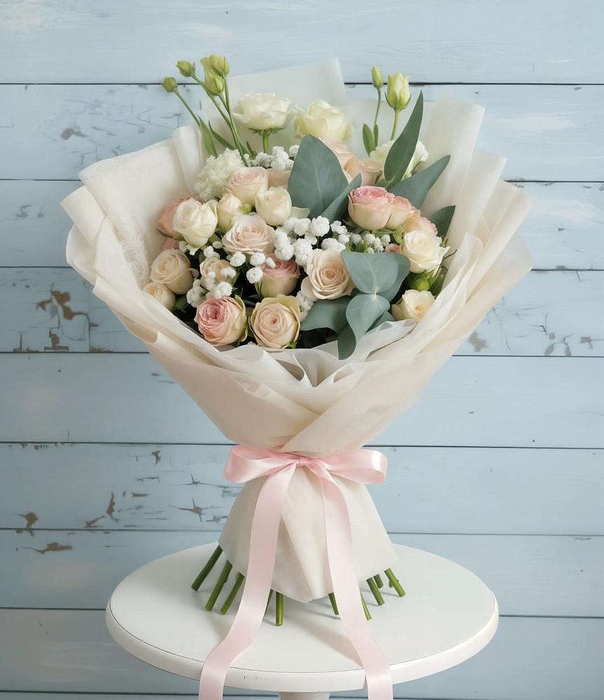 Букет цветов из: Розы и Лизиантусы в Александровке Наро-Фоминск