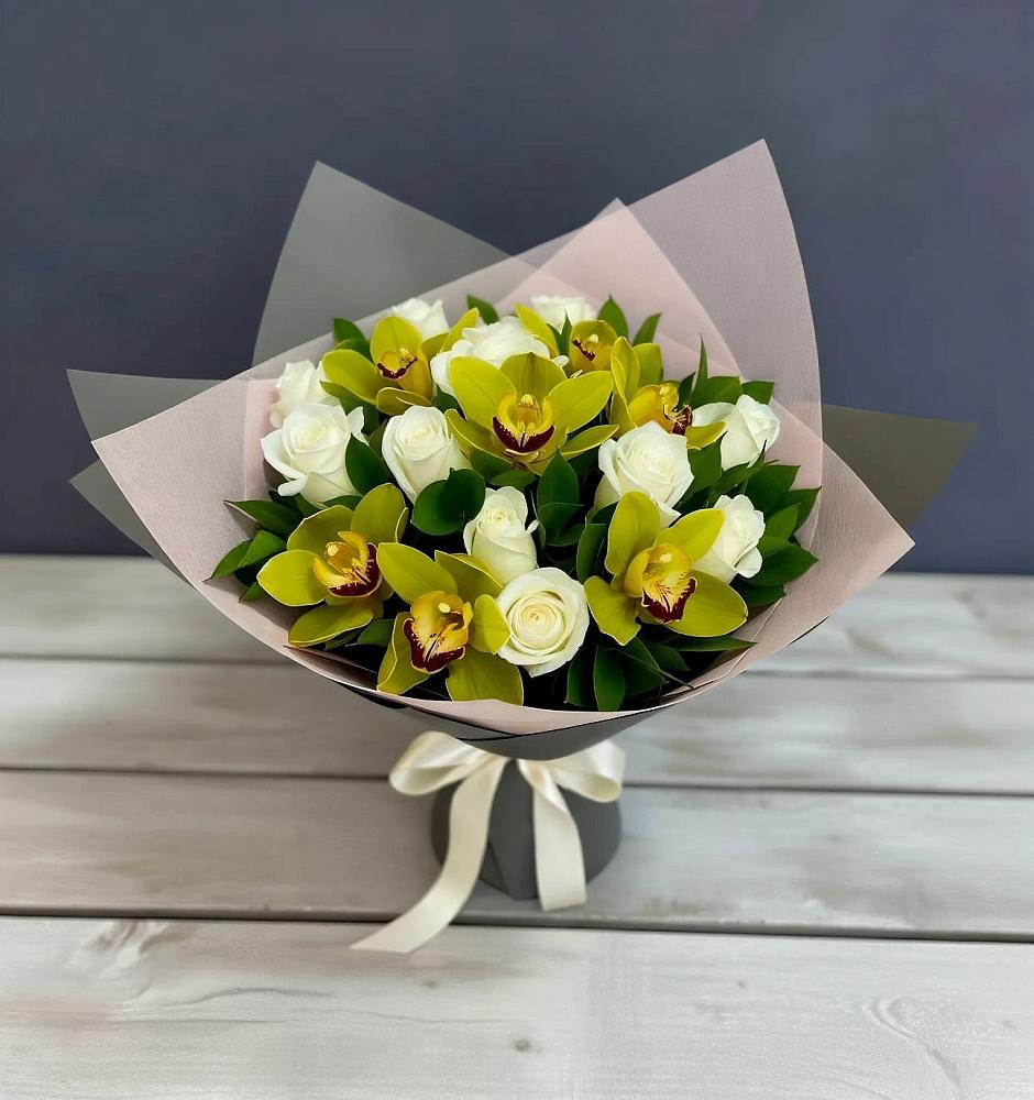 Букет цветов из: Орхидеи и Розы в Александровке Наро-Фоминск