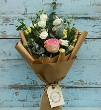 Букет цветов из:  Розы и Лизиантусы в Александровке Наро-Фоминск