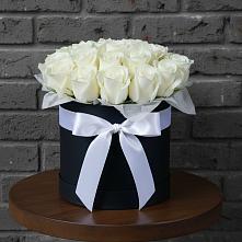 Цветочная композиция из Розы в шляпной коробке в Александровке Наро-Фоминск